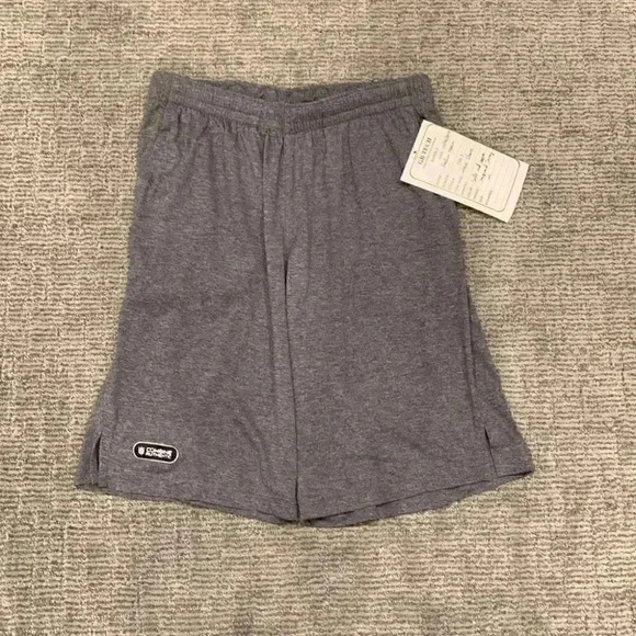 New Era NFL Team Apparel Shorts - Picture 2 of 4